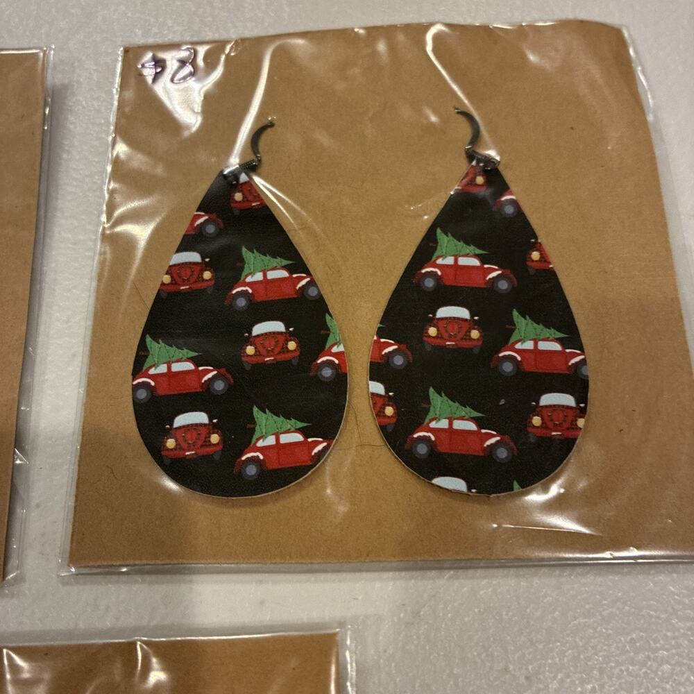 3 PCs Variety Of Dangle Earrings Artisan Hand Made Crafted Christmas Truck NEW - Picture 5 of 6
